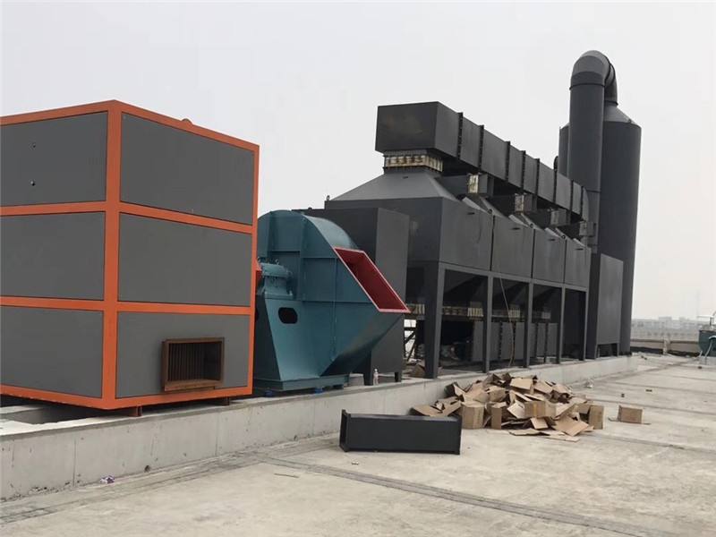 催化燃燒設備：圣鑫環(huán)保符合環(huán)保要求